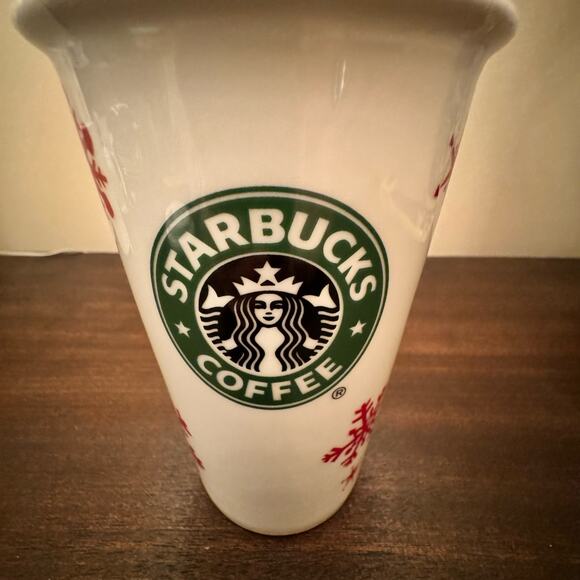 Starbucks 2010 CHRISTMAS White Travel Mug Silicone Lid Red Snowflakes Coffee Cup - Picture 6 of 14